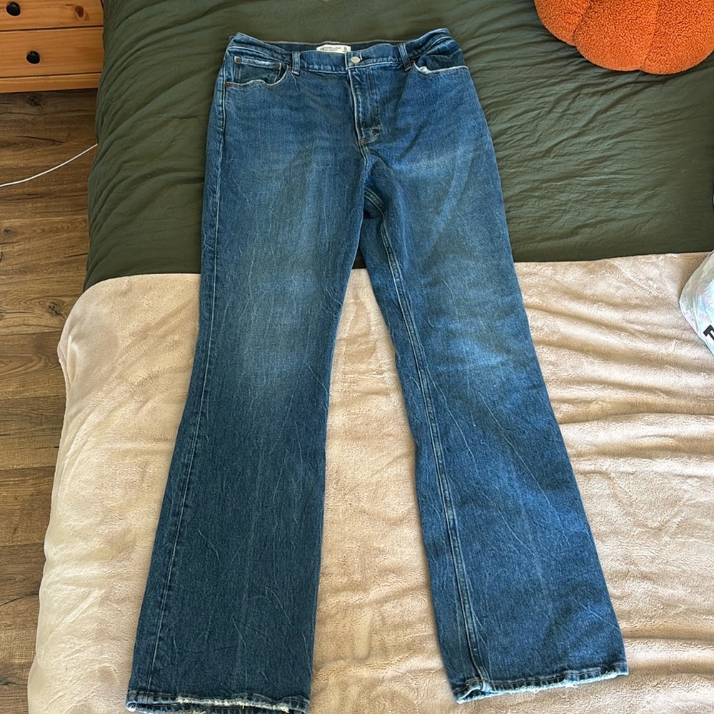 Abercrombie & Fitch 70's flare
